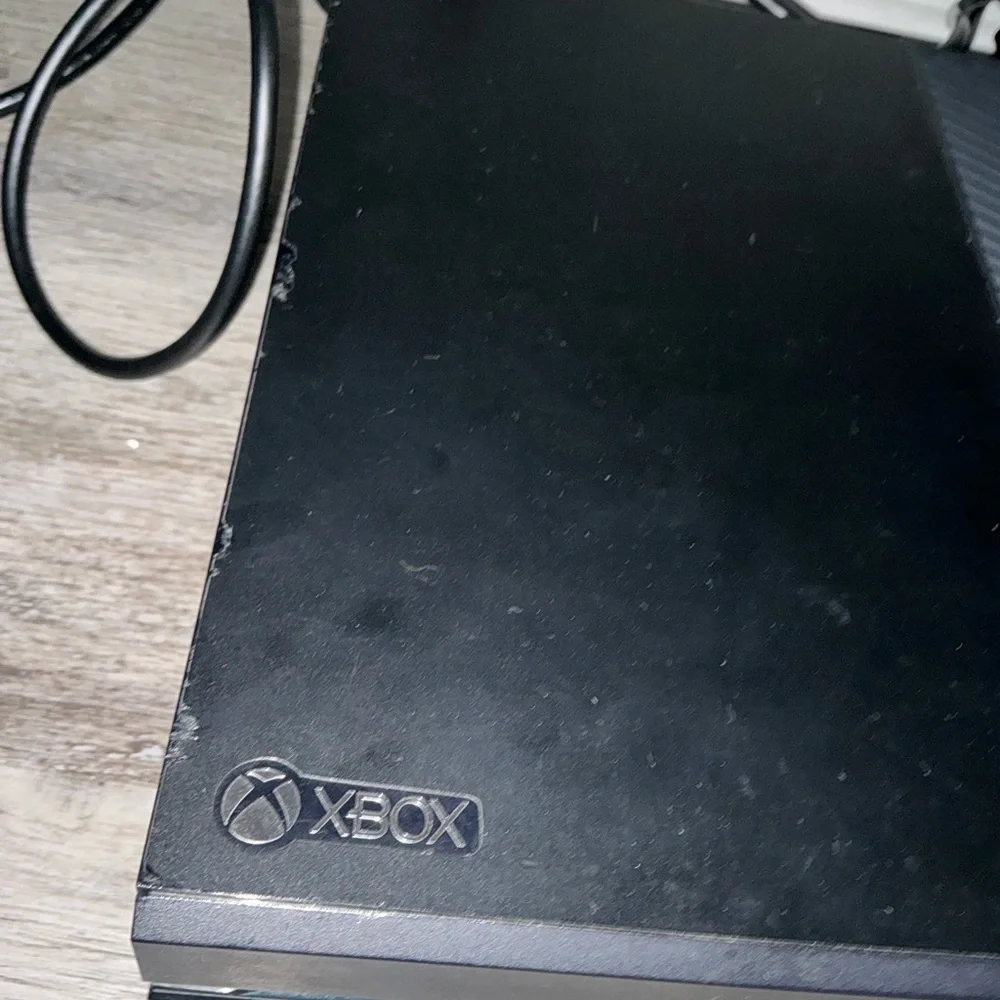 Acer Gaming Console with White and Green Controller